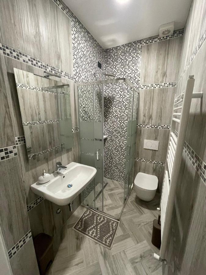 Holiday Rooms Rho Luaran gambar